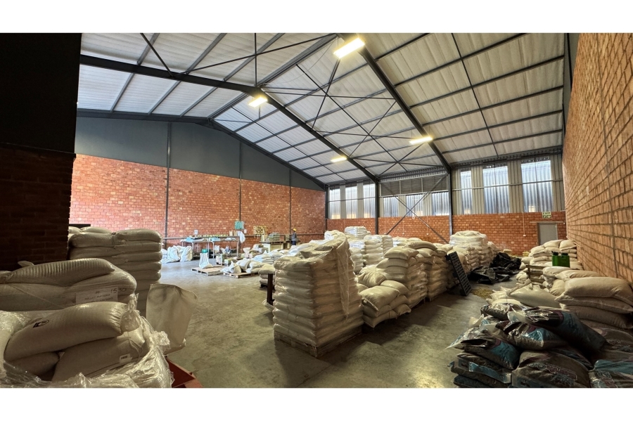 To Let commercial Property for Rent in Greenbushes Eastern Cape